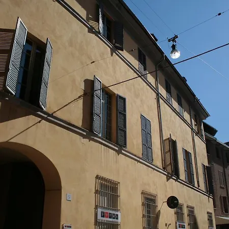 Luisa In Palazzo Bianchi